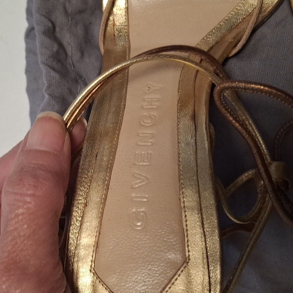Givenchy Gold Sandels Size 7 - Picture 3 of 4